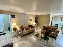 Picture of 4142 Versailles Drive Unit 4142D, Orlando, FL 32808