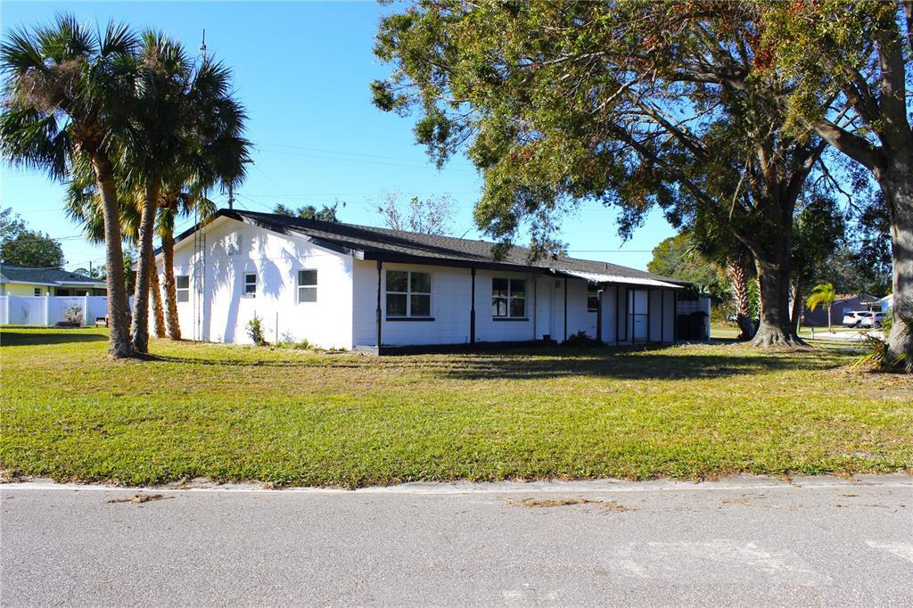 Picture of 212 Francis Drive, Apollo Beach, FL 33572