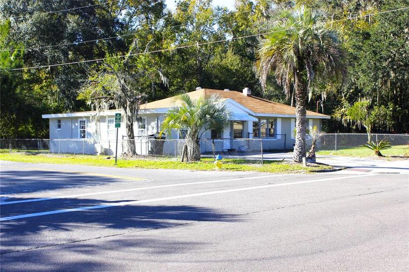 Picture of 2145 E University Avenue, Gainesville FL 32641