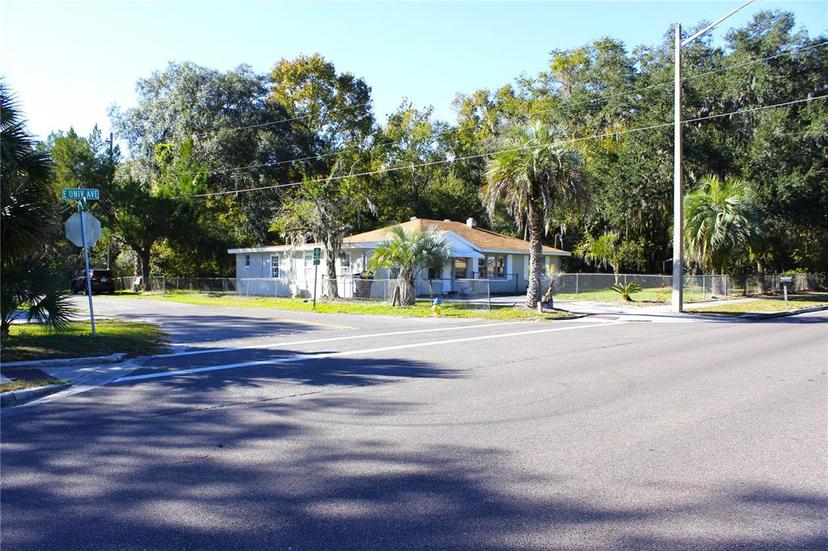 Picture of 2145 E University Avenue, Gainesville FL 32641