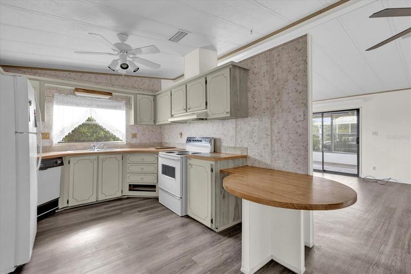 Picture of 415 S Timber Trail, Wildwood FL 34785