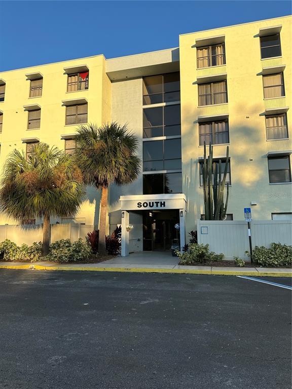 Picture of 701 S Madison Avenue Unit 410, Clearwater, FL 33756