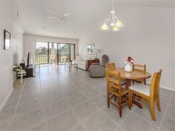 Picture of 694 Bird Bay Drive W Unit 137, Venice, FL 34285