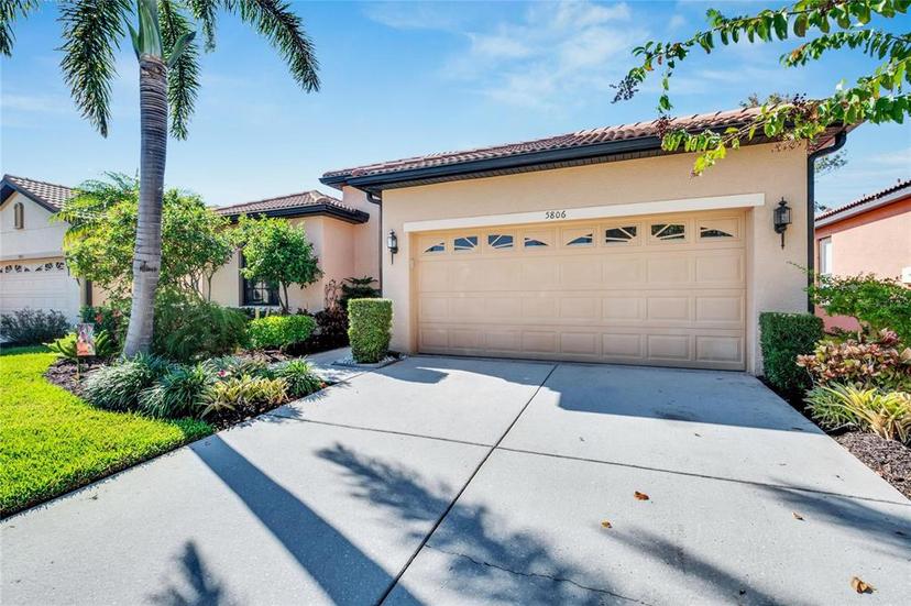 Picture of 5806 Hidden Falls Lane, Apollo Beach FL 33572