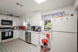 Picture of 5319 Eagles Nest Road, Fruitland Park, FL 34731