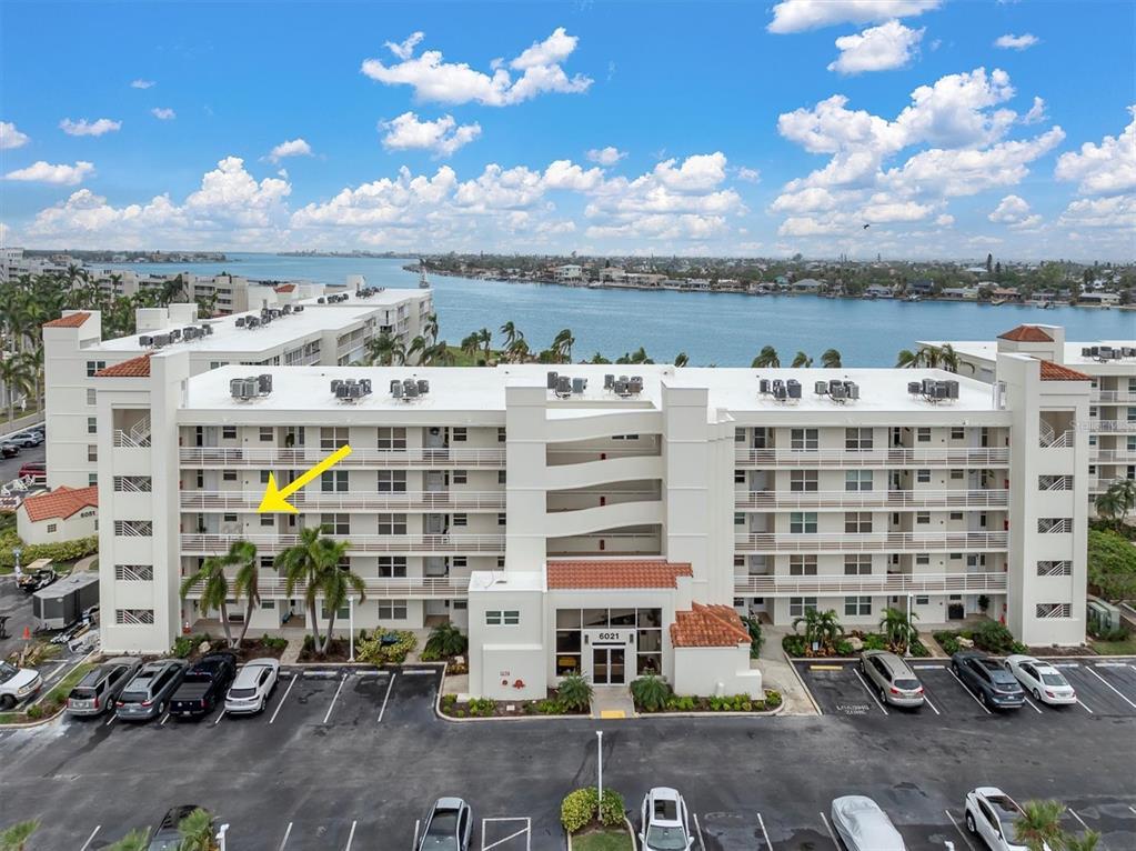 Picture of 6021 Bahia Del Mar Circle Unit 333, St Petersburg, FL 33715