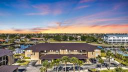 Picture of 240 Lewis Circle Unit 29, Punta Gorda, FL 33950