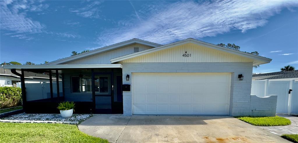 Picture of 4501 Helena Street Ne, St Petersburg, FL 33703