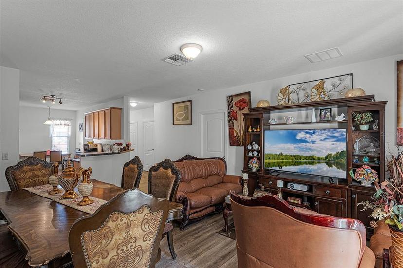 Picture of 7878 Tanbier Drive, Orlando FL 32818