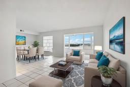 Picture of 1847 Shore Drive S Unit 509, South Pasadena, FL 33707