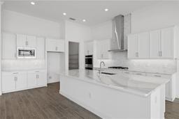 Picture of 1062 Signet Drive, Apollo Beach, FL 33572
