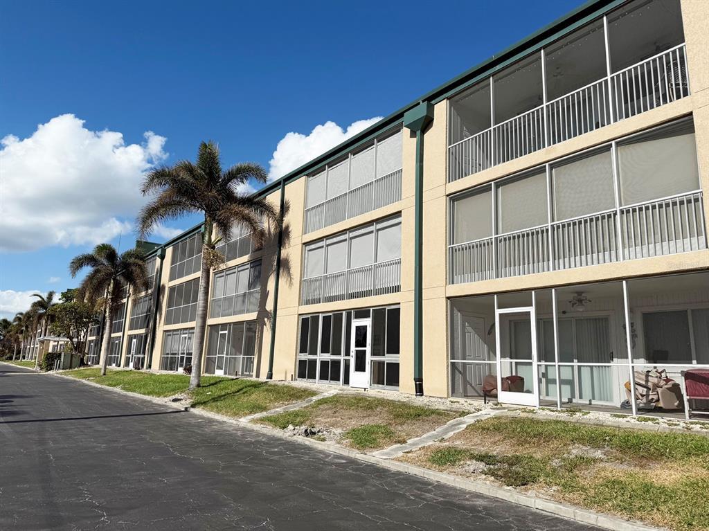 Picture of 150 Harborside Avenue Unit 207, Punta Gorda, FL 33950