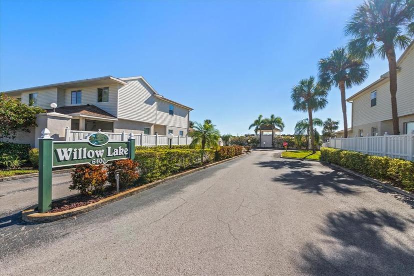 Picture of 6400 46Th Avenue N Unit 119, Kenneth City FL 33709
