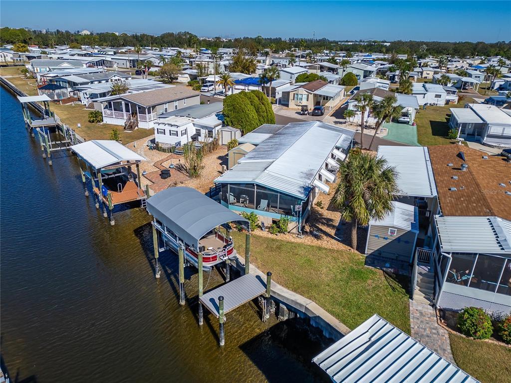 Picture of 110 W Saint Annes Circle, Apollo Beach, FL 33572
