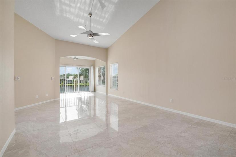 Picture of 905 Addington Court Unit 203, Venice FL 34293