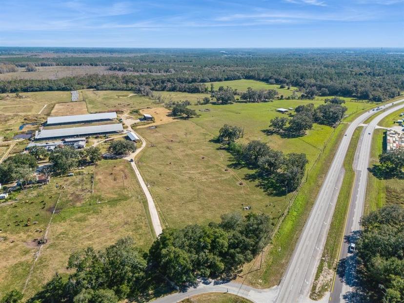 Picture of 4109 & 4203 SE Us Highway 301, Hawthorne FL 32640