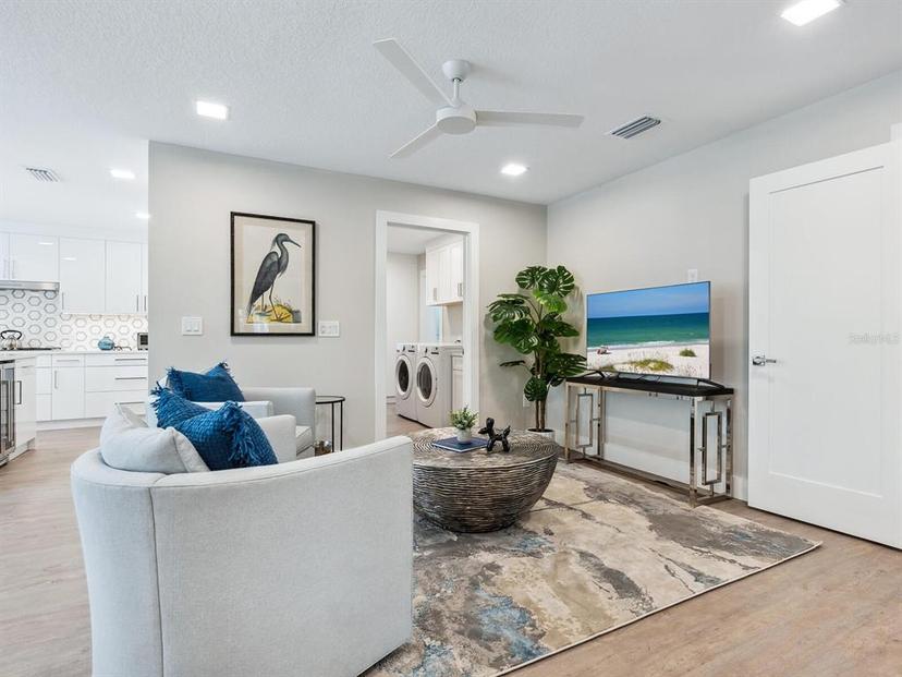 Picture of 1621 Pine Bay Drive, Sarasota FL 34231