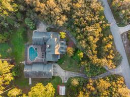 Picture of 535 Valley Stream Drive, Geneva, FL 32732