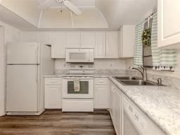 Picture of 1708 Bonitas Circle Unit 1726A, Venice, FL 34293