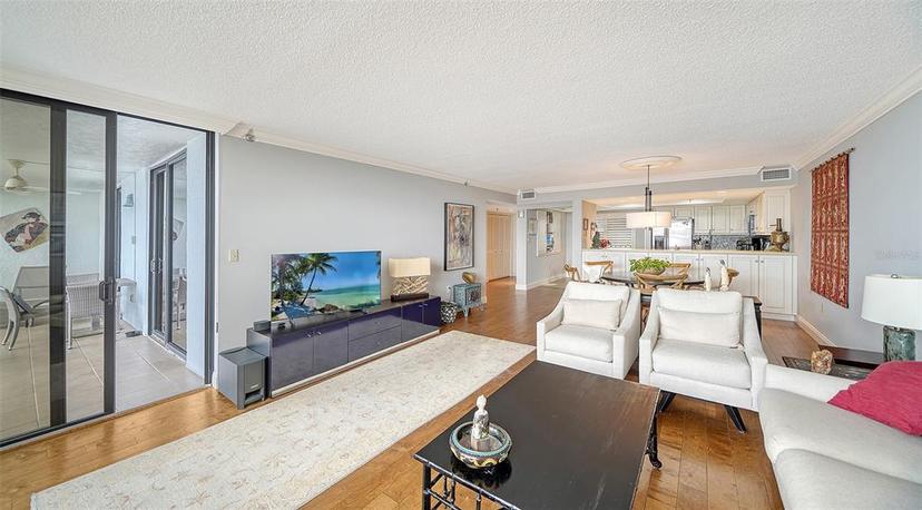 Picture of 4545 Gulf Of Mexico Drive Unit 408, Longboat Key FL 34228