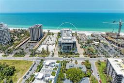 Picture of 1102 Benjamin Franklin Drive Unit 407, Sarasota, FL 34236