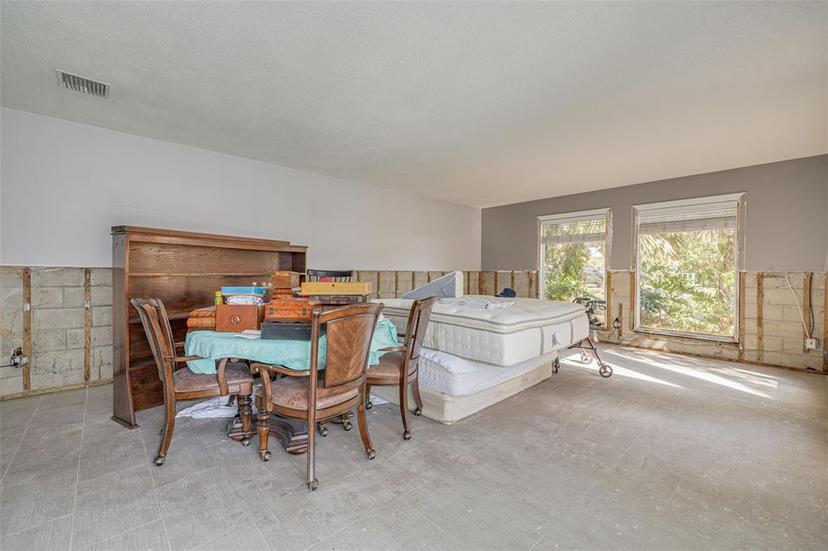 Picture of 775 Pennsylvania Avenue, Palm Harbor FL 34683