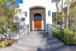 Picture of 158 Ramon Way Ne, St Petersburg, FL 33704