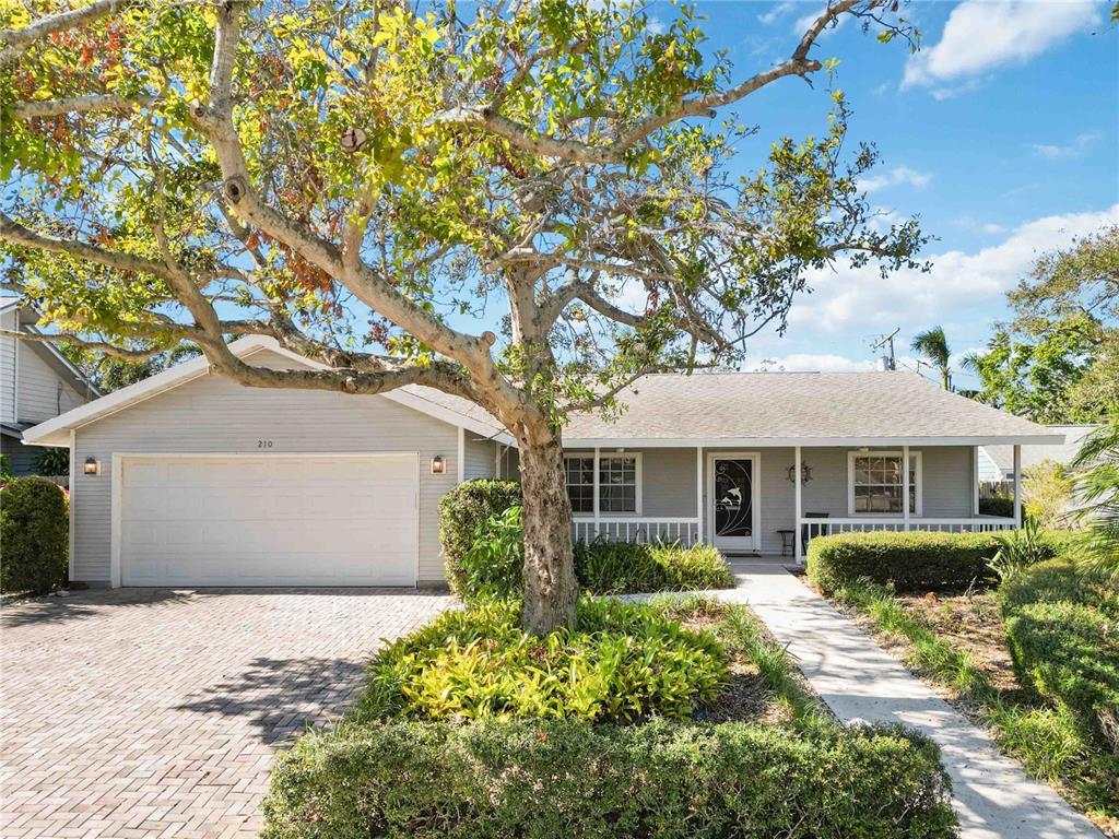 Picture of 210 20Th Street W, Bradenton, FL 34205