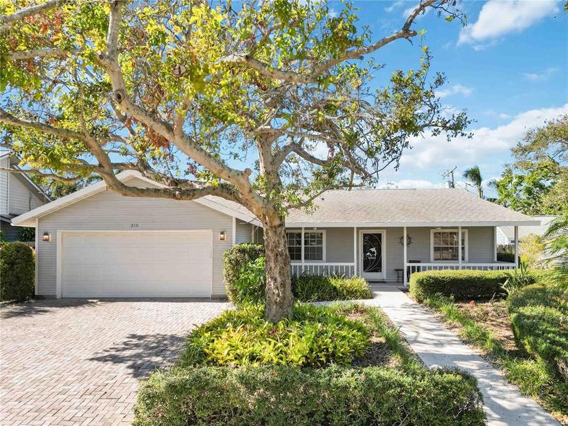 Picture of 210 20Th Street W, Bradenton FL 34205