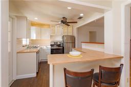 Picture of 4272 Kendrick Road, Orlando, FL 32804