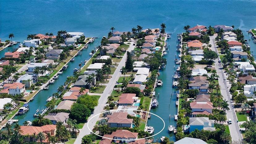 Picture of 510 Bowsprit Lane, Longboat Key FL 34228