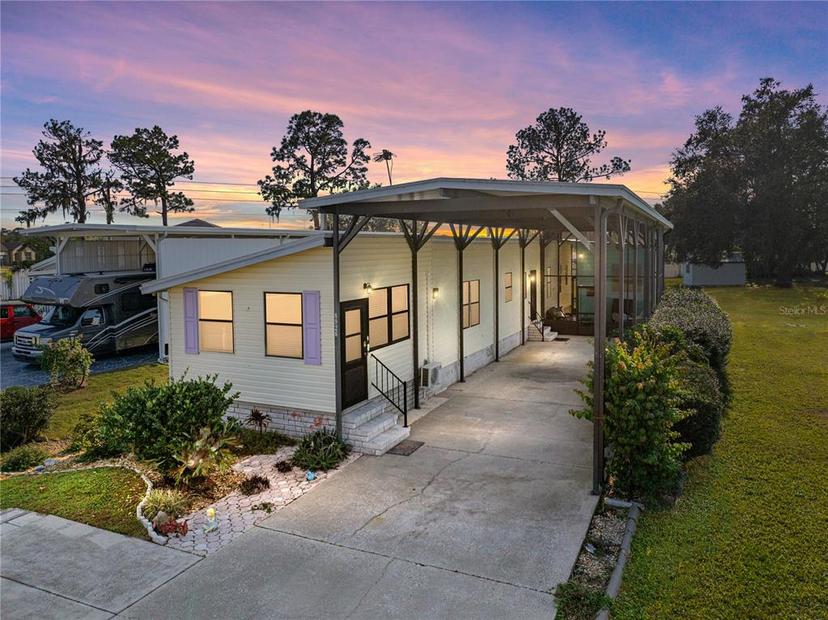 Picture of 8926 Island View Drive, Polk City FL 33868
