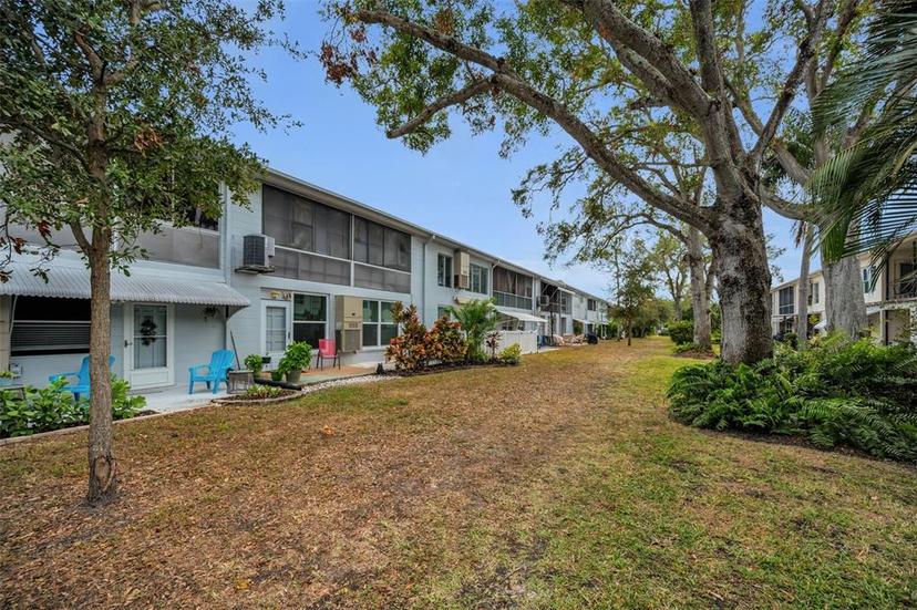 Picture of 4152 55 Way N Unit 1030, Kenneth City FL 33709