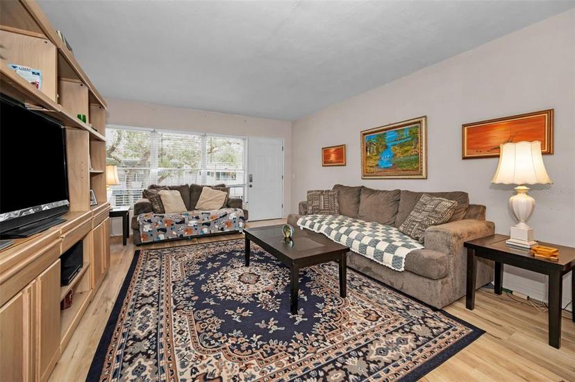 Picture of 4152 55 Way N Unit 1030, Kenneth City FL 33709