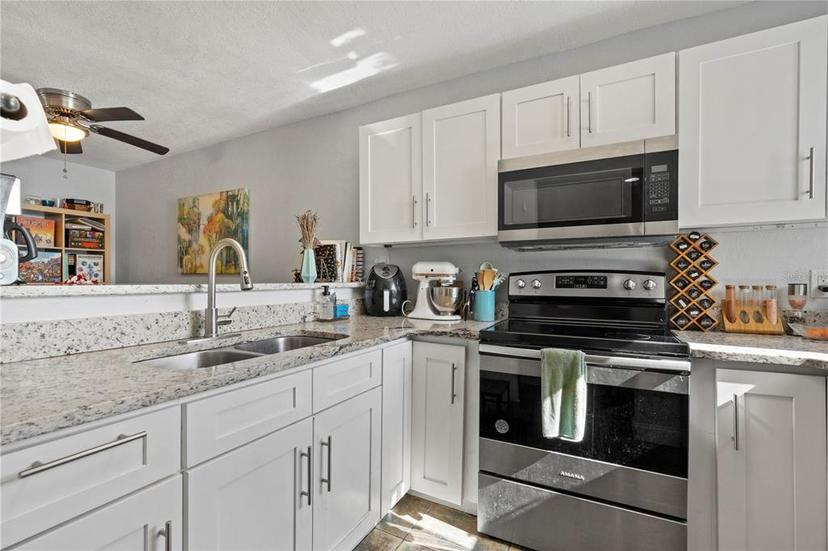 Picture of 126 Scottsdale Square Unit 126, Winter Park FL 32792