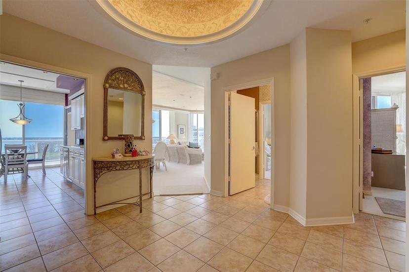 Picture of 1800 Benjamin Franklin Drive Unit Aph02, Sarasota FL 34236