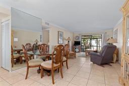 Picture of 6703 Midnight Pass Road Unit 117, Sarasota, FL 34242