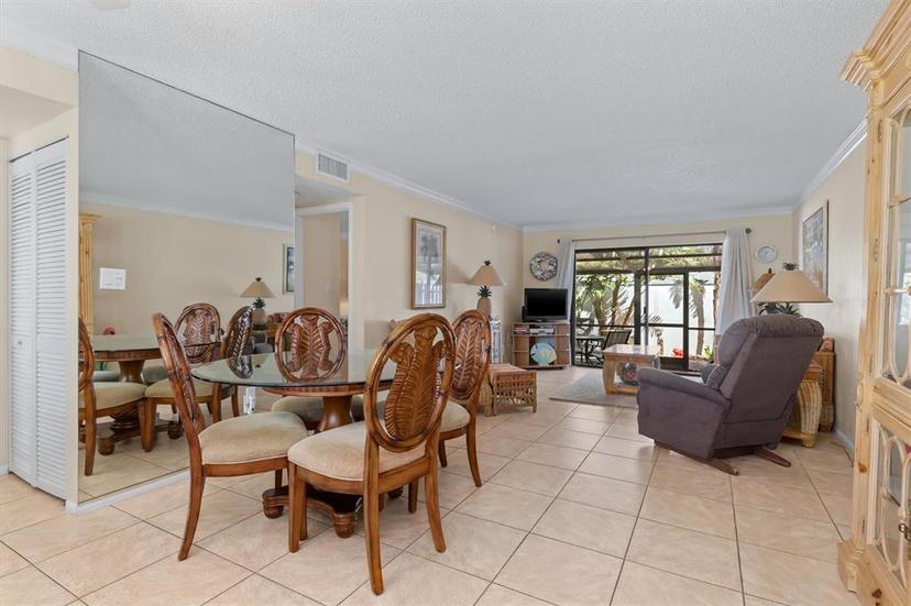 Picture of 6703 Midnight Pass Road Unit 117, Sarasota FL 34242