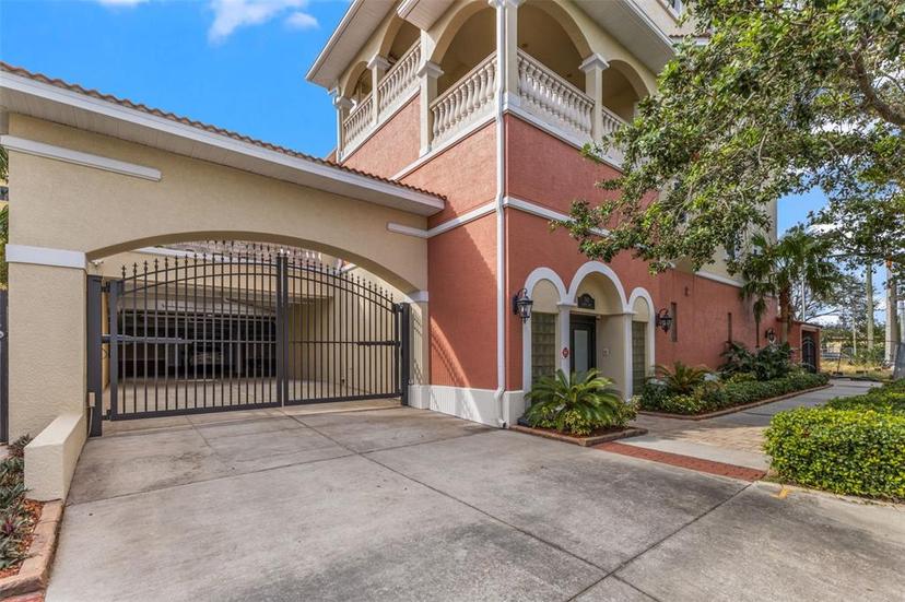 Picture of 340 1St Street N Unit I, St Petersburg FL 33701