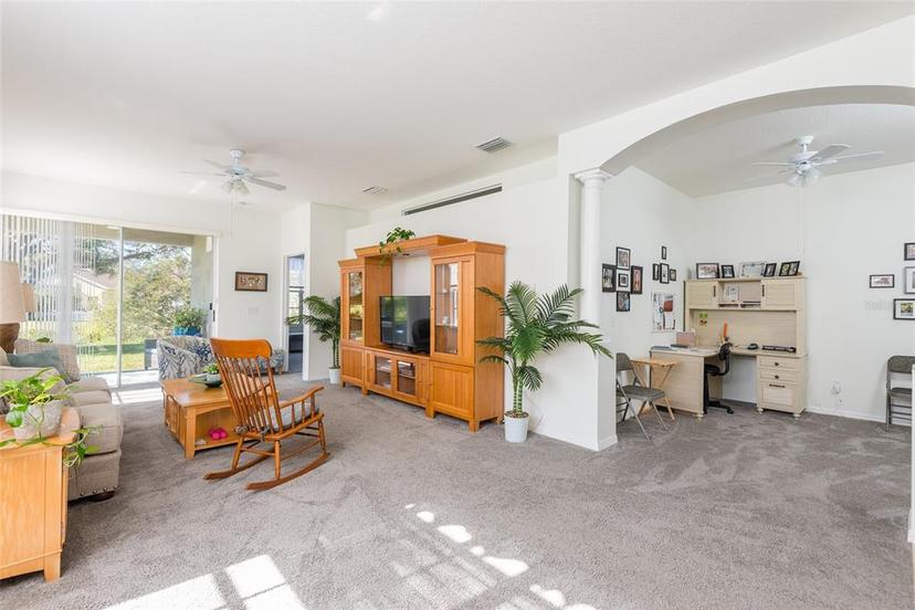 Picture of 5733 Heronpark Place, Lithia FL 33547
