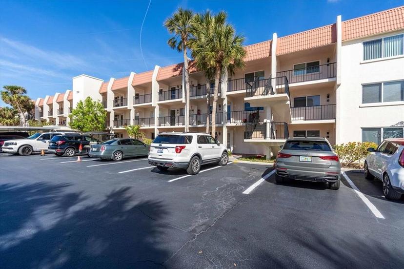 Picture of 250 Santa Maria Street Unit 219, Venice FL 34285