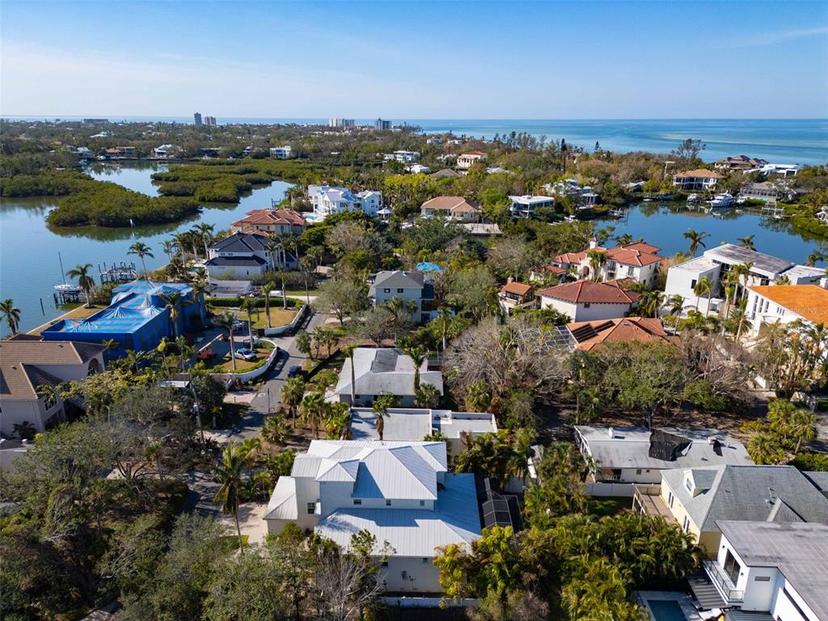 Picture of 4189 Roberts Point Circle, Sarasota FL 34242