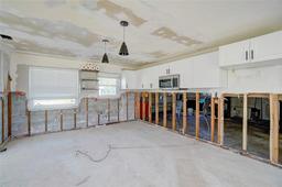 Picture of 1736 Colorado Avenue Ne, St Petersburg, FL 33703