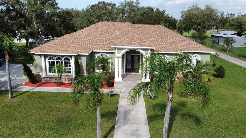 Picture of 2638 E Knights Griffin Rd Road, Plant City, FL 33565