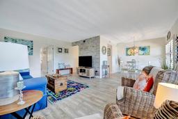 Picture of 625 30Th Avenue W Unit G408, Bradenton, FL 34205