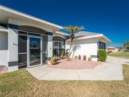 Picture of 32 Oakland Hills Court, Rotonda West, FL 33947