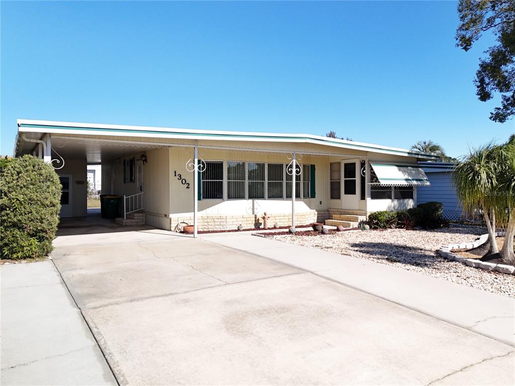 Picture of 1302 Mohawk Circle, Tavares, FL 32778