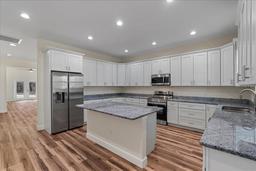 Picture of 5950 NE 106Th Court, Bronson, FL 32621
