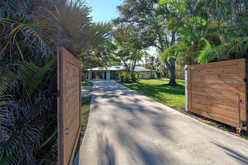 Picture of 1155 Forest Drive, Englewood FL 34223