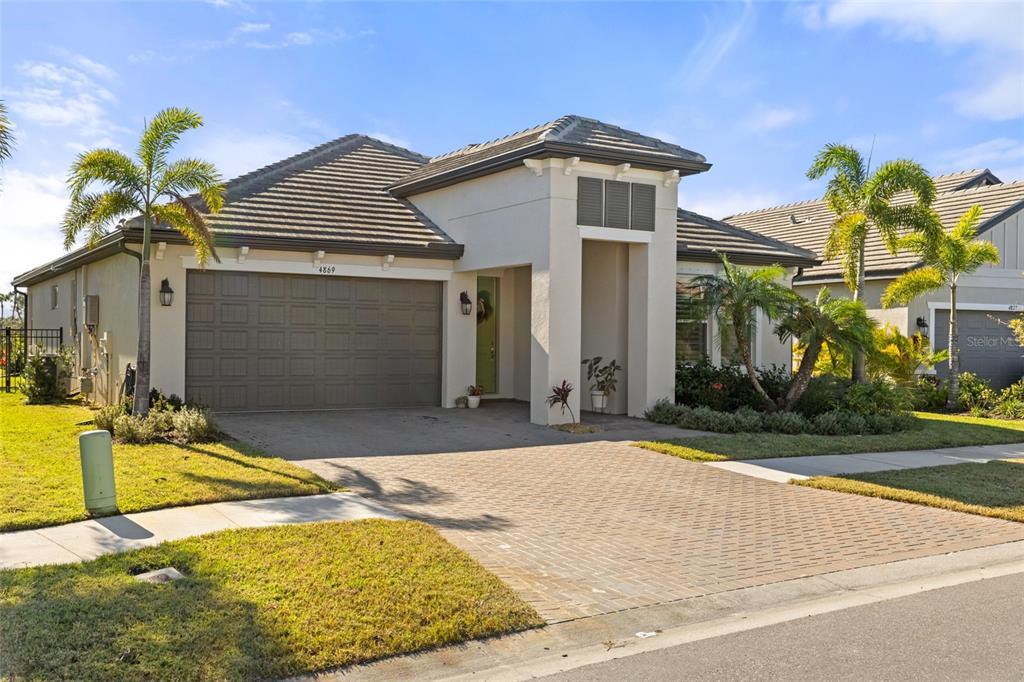 Picture of 4869 Antrim Drive, Sarasota, FL 34240
